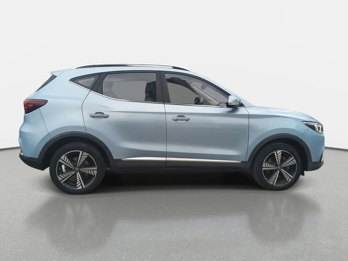 MG Mg Zs Ev Dlx 4x2 At 5p año 2022