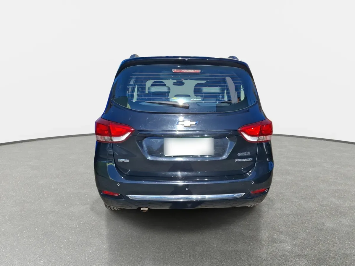 Chevrolet Spin 1.8 Premier 4x2 Mt 5p año 2022