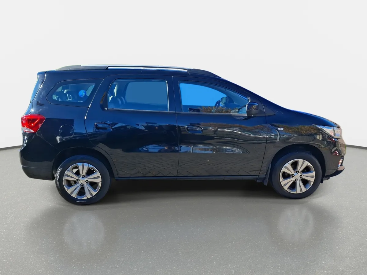 Chevrolet Spin 1.8 Premier 4x2 Mt 5p año 2022