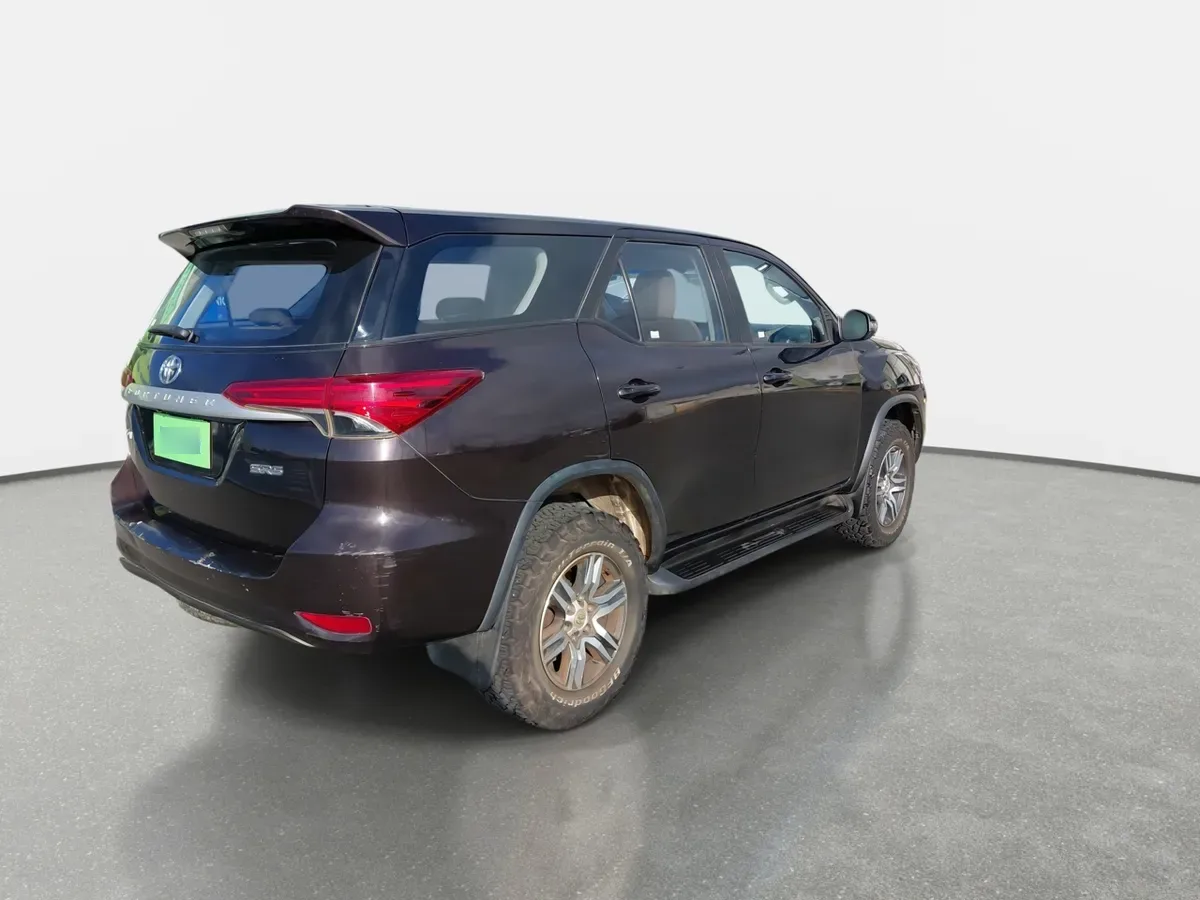 Toyota Fortunner 2.7 Sr5 4x2 At 5p año 2019