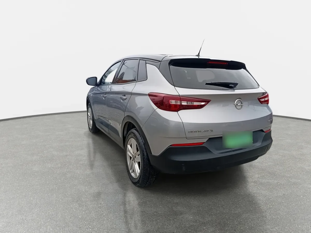Opel Grandland 1.2t Edition 4x2 Mt6 5p año 2021