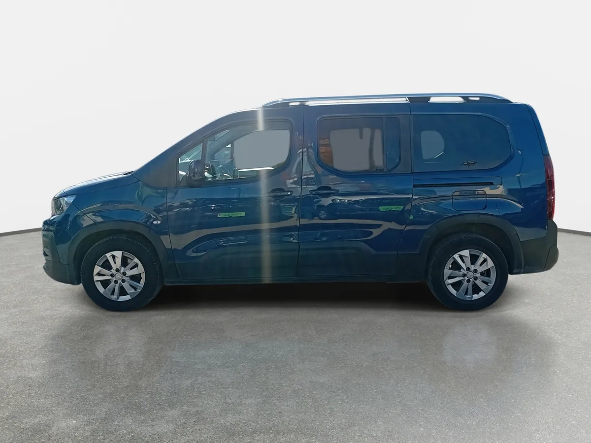Peugeot Rifter 1.5 Allure Bluehdi Diesel 4x2 130hp Eat8 5p año 2021