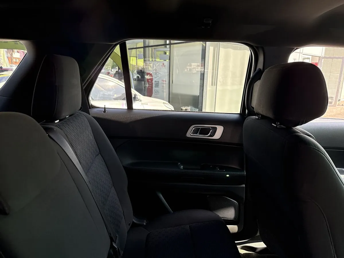 Ford Explorer 3.5 Xlt 4wd 3 Corridas At 5p año 2014