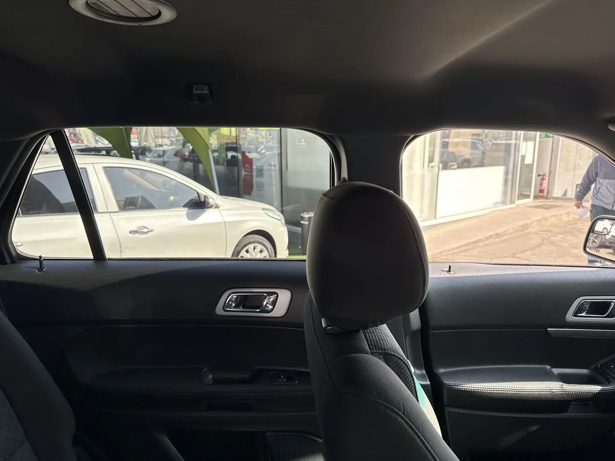Ford Explorer 3.5 Xlt 4wd 3 Corridas At 5p año 2014
