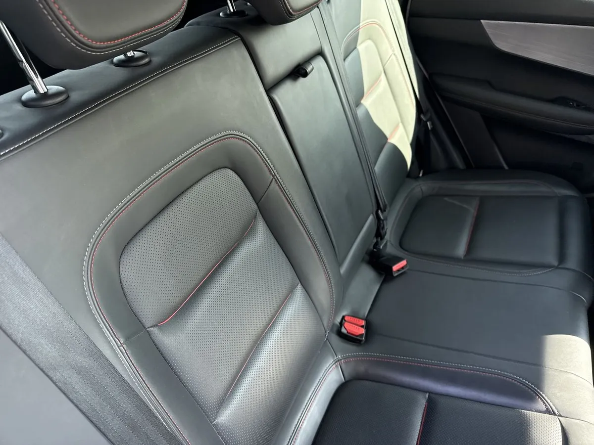 Chery Tiggo 7 Pro 1.5t Gls 4x2 Cvt At 5p año 2022