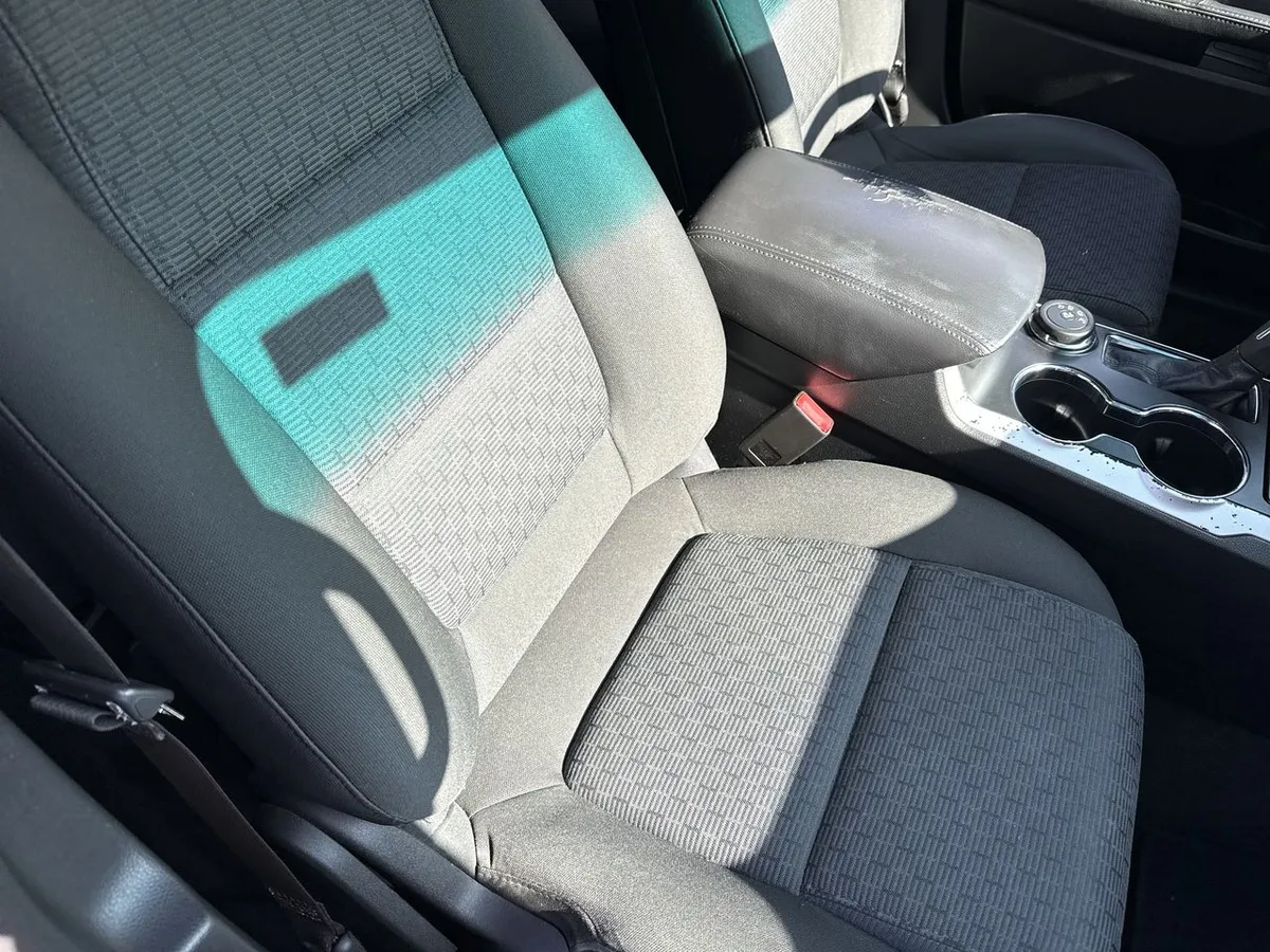 Ford Explorer 3.5 Xlt 4wd 3 Corridas At 5p año 2014
