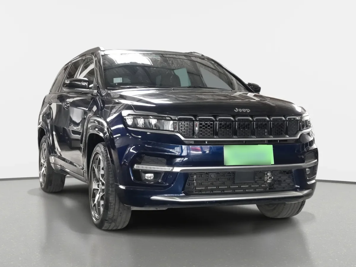 Jeep Commander 1.3t Overland T270 4x2 6at 5p año 2023