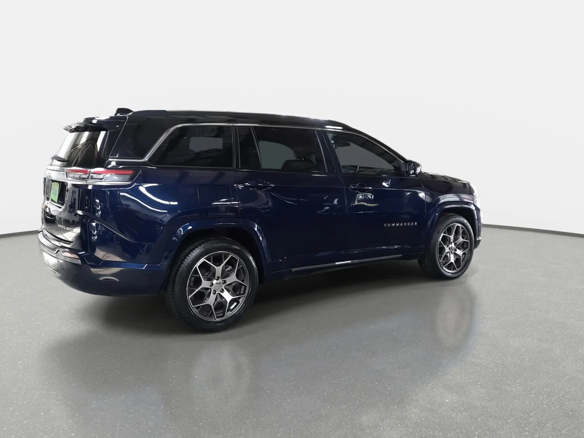 Jeep Commander 1.3t Overland T270 4x2 6at 5p año 2023