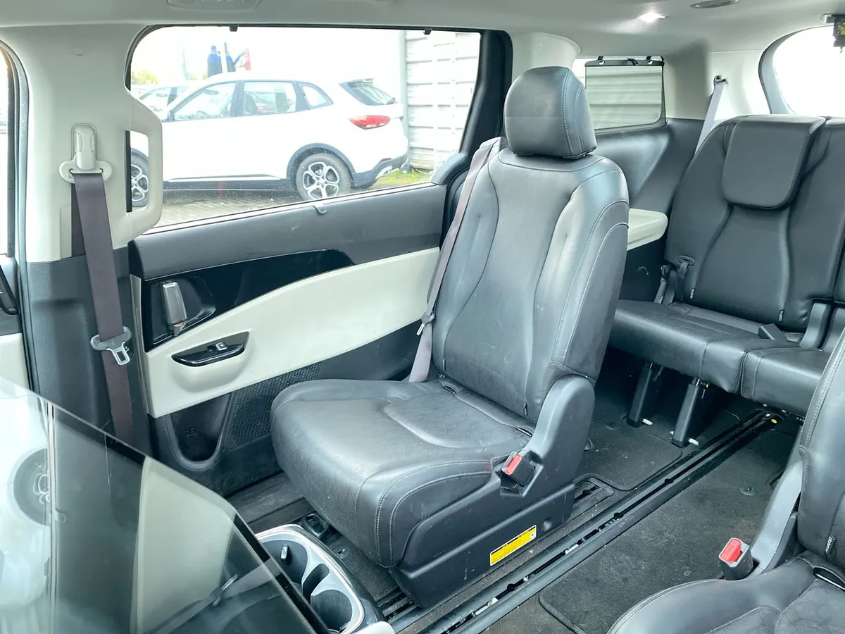 Kia Carnival 2.2 Ex Ltd Diesel 4x2 8at 5p año 2024
