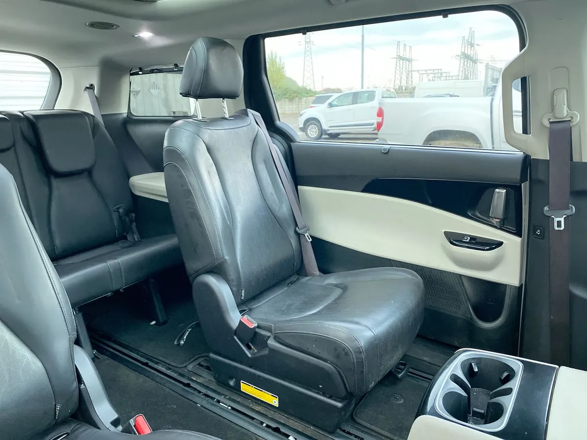 Kia Carnival 2.2 Ex Ltd Diesel 4x2 8at 5p año 2024