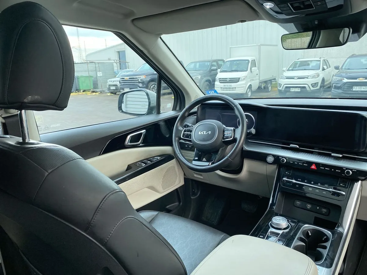 Kia Carnival 2.2 Ex Ltd Diesel 4x2 8at 5p año 2024