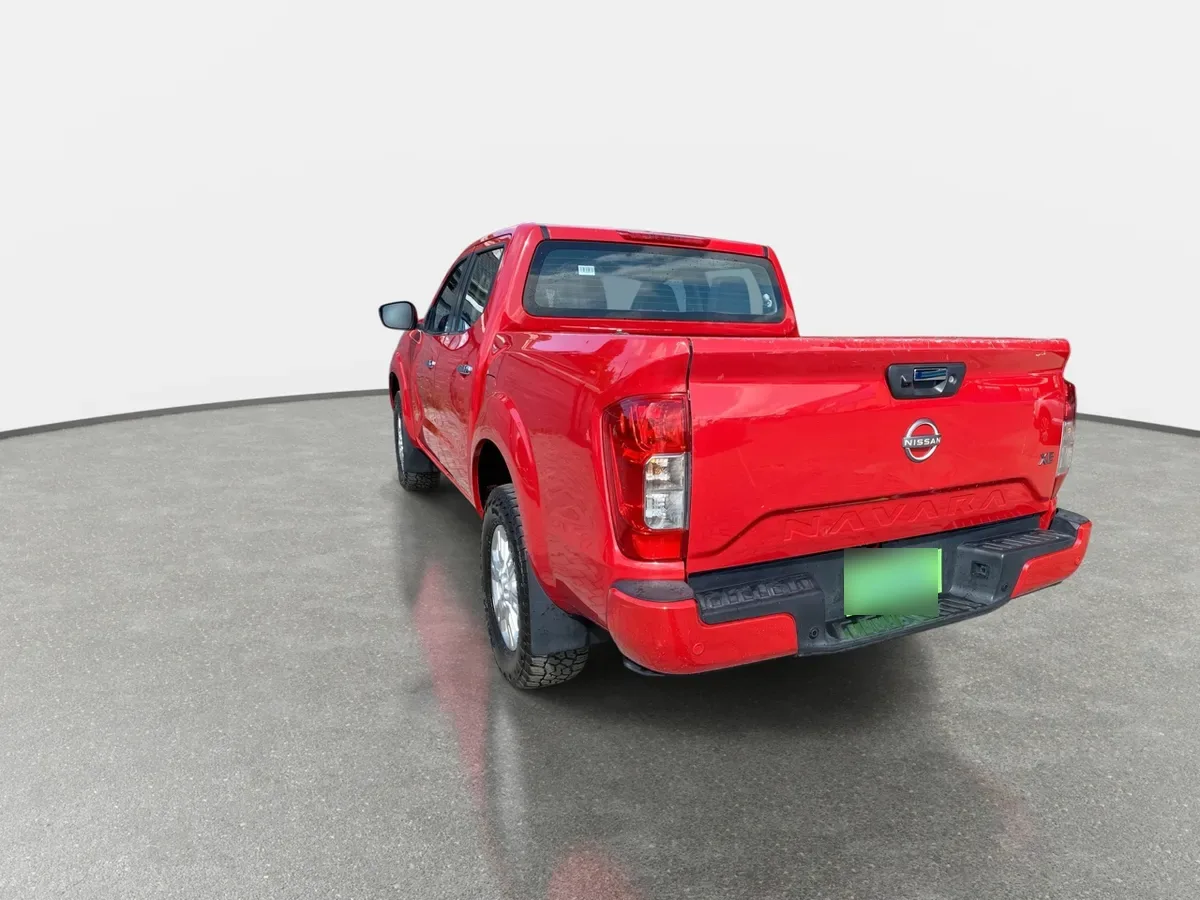 Nissan Navara 2.3d Xe Diesel 4x2 Dob.cab. Mt 4p año 2024