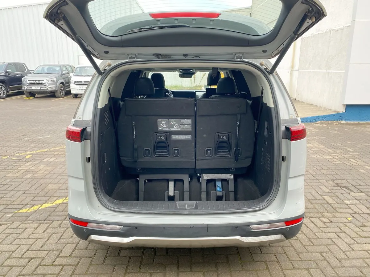 Kia Carnival 2.2 Ex Ltd Diesel 4x2 8at 5p año 2024