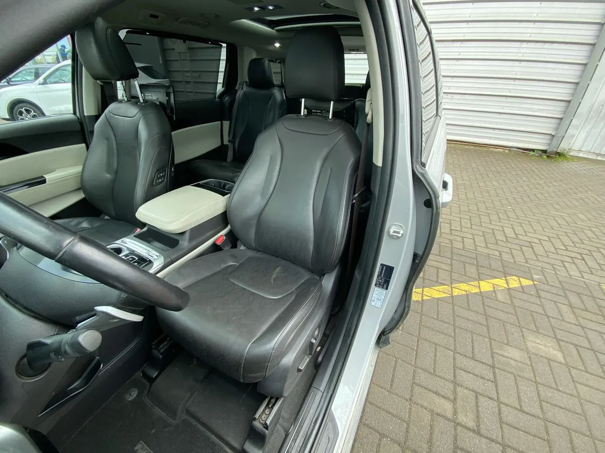 Kia Carnival 2.2 Ex Ltd Diesel 4x2 8at 5p año 2024