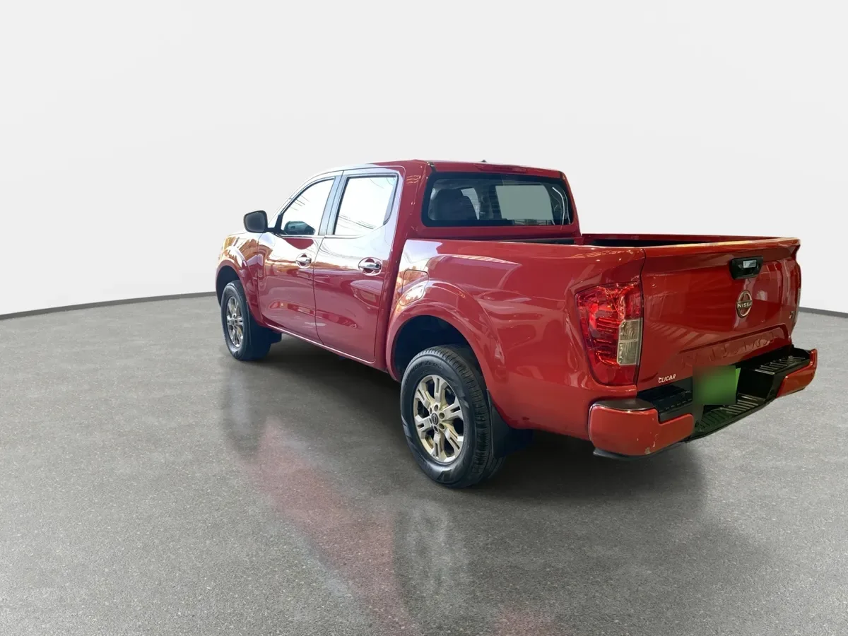 Nissan Navara 2.3d Xe Diesel 4x2 Dob.cab. Mt 4p año 2024