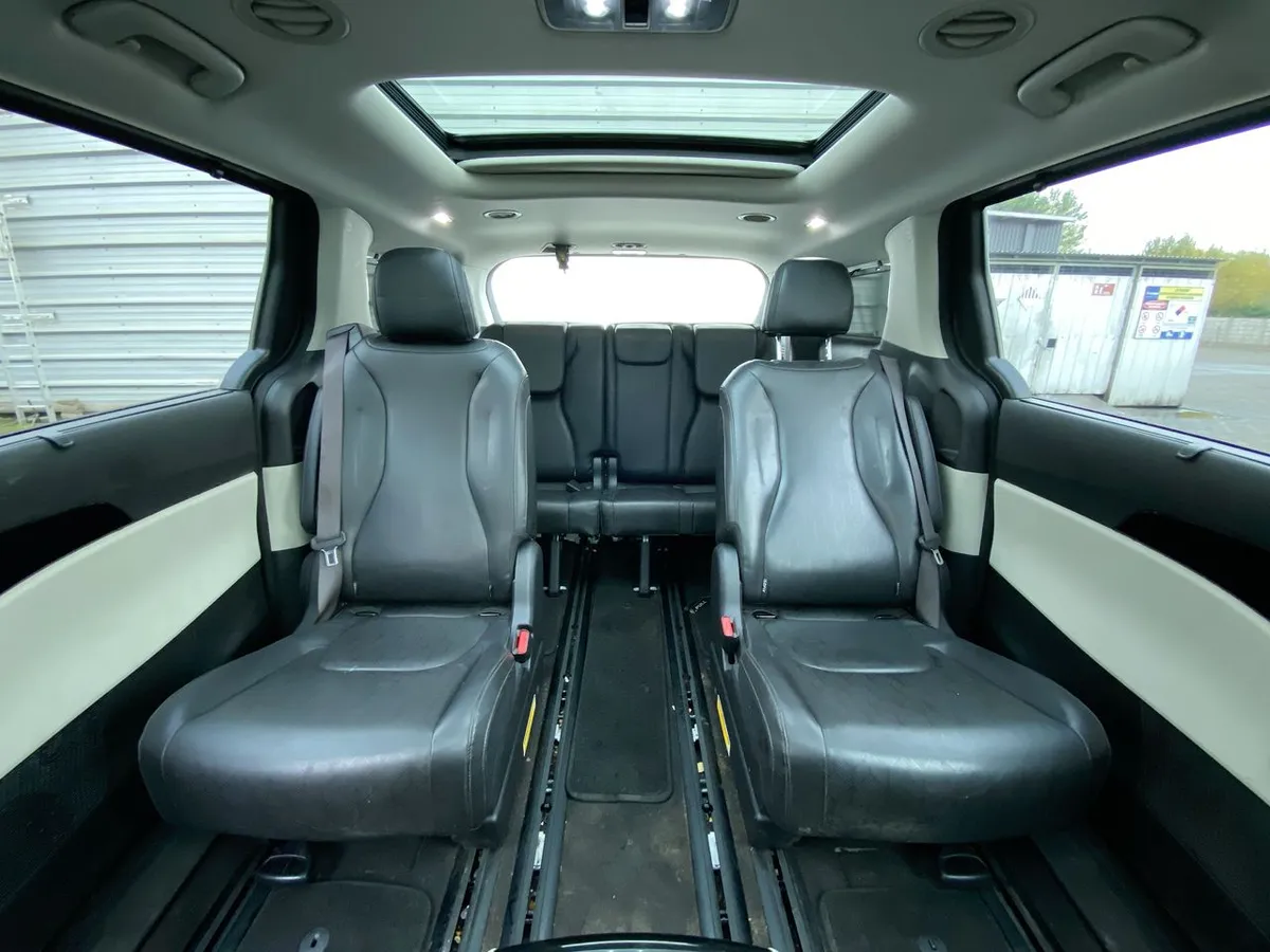 Kia Carnival 2.2 Ex Ltd Diesel 4x2 8at 5p año 2024