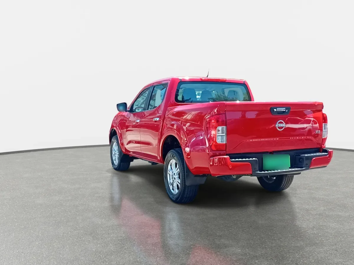 Nissan Navara 2.3d Xe Diesel 4x2 Dob.cab. Mt 4p año 2024