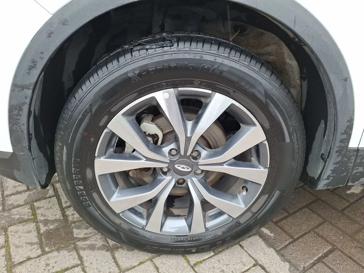 Chery Tiggo 7 Pro 1.5t Glx 4x2 Bicolor Cvt At 5p año 2023