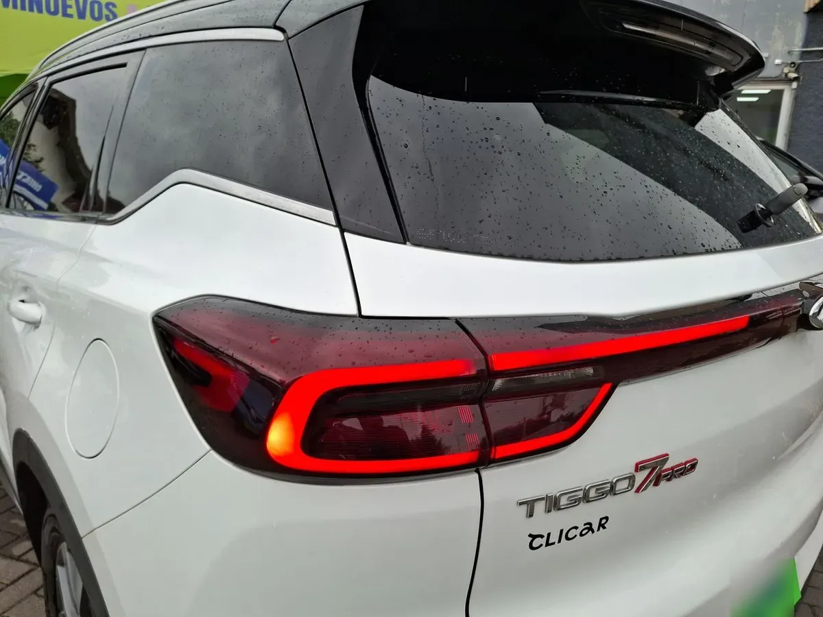 Chery Tiggo 7 Pro 1.5t Glx 4x2 Bicolor Cvt At 5p año 2023