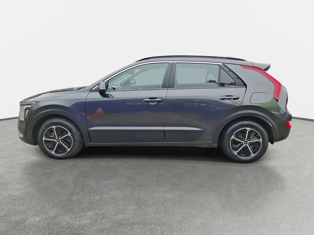 Kia Niro 1.6l Gdi Lx Hev Hybrid 4x2 6dct At 5p año 2023