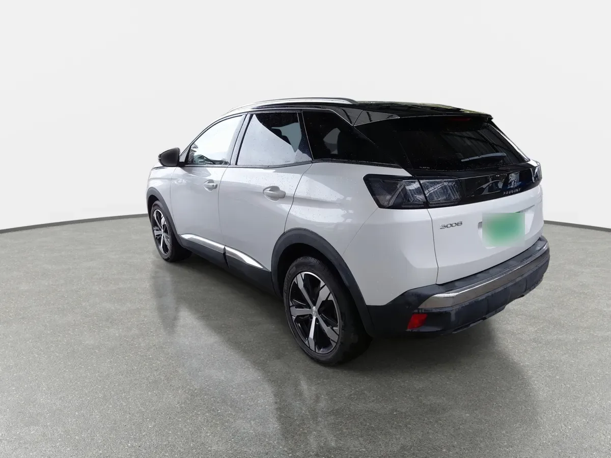 Peugeot 3008 1.5 Allure Pack Bluehdi 130 4x2 Eat8 5p año 2024