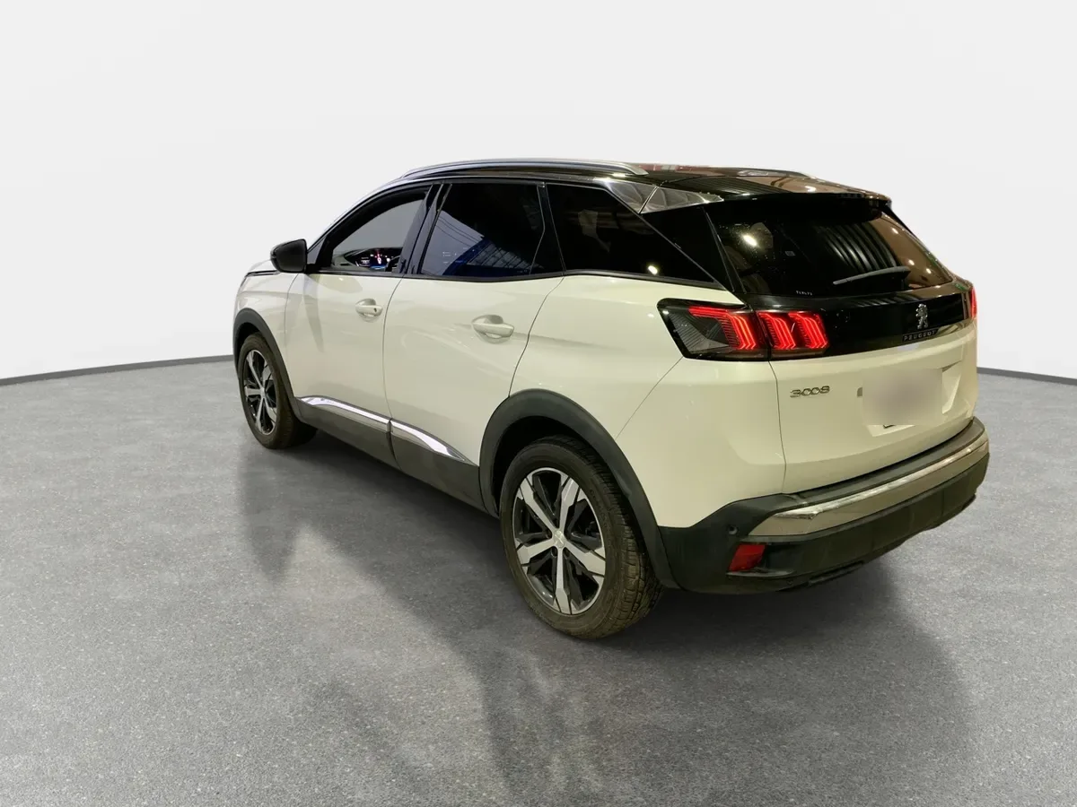 Peugeot 3008 1.5 Allure Pack Bluehdi 130 4x2 Eat8 5p año 2024
