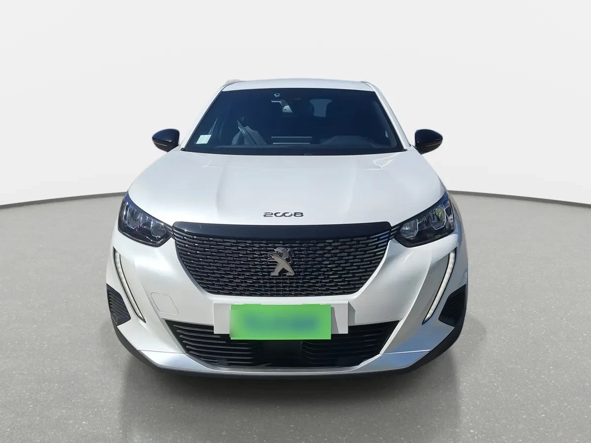 Peugeot 2008 1.2 Allure Pack Puretech 130hp 4x2 Mt 5p año 2024