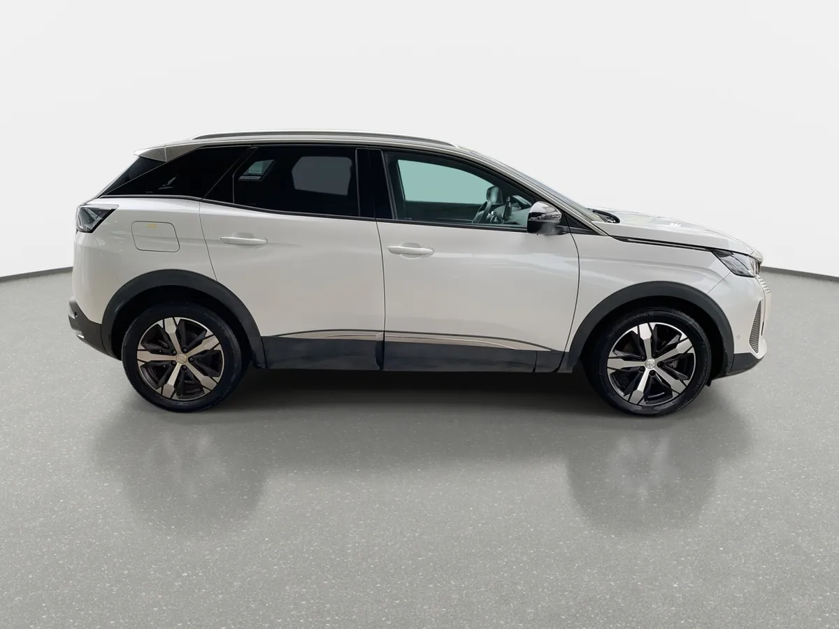 Peugeot 3008 1.5 Allure Pack Bluehdi 130 4x2 Eat8 5p año 2024
