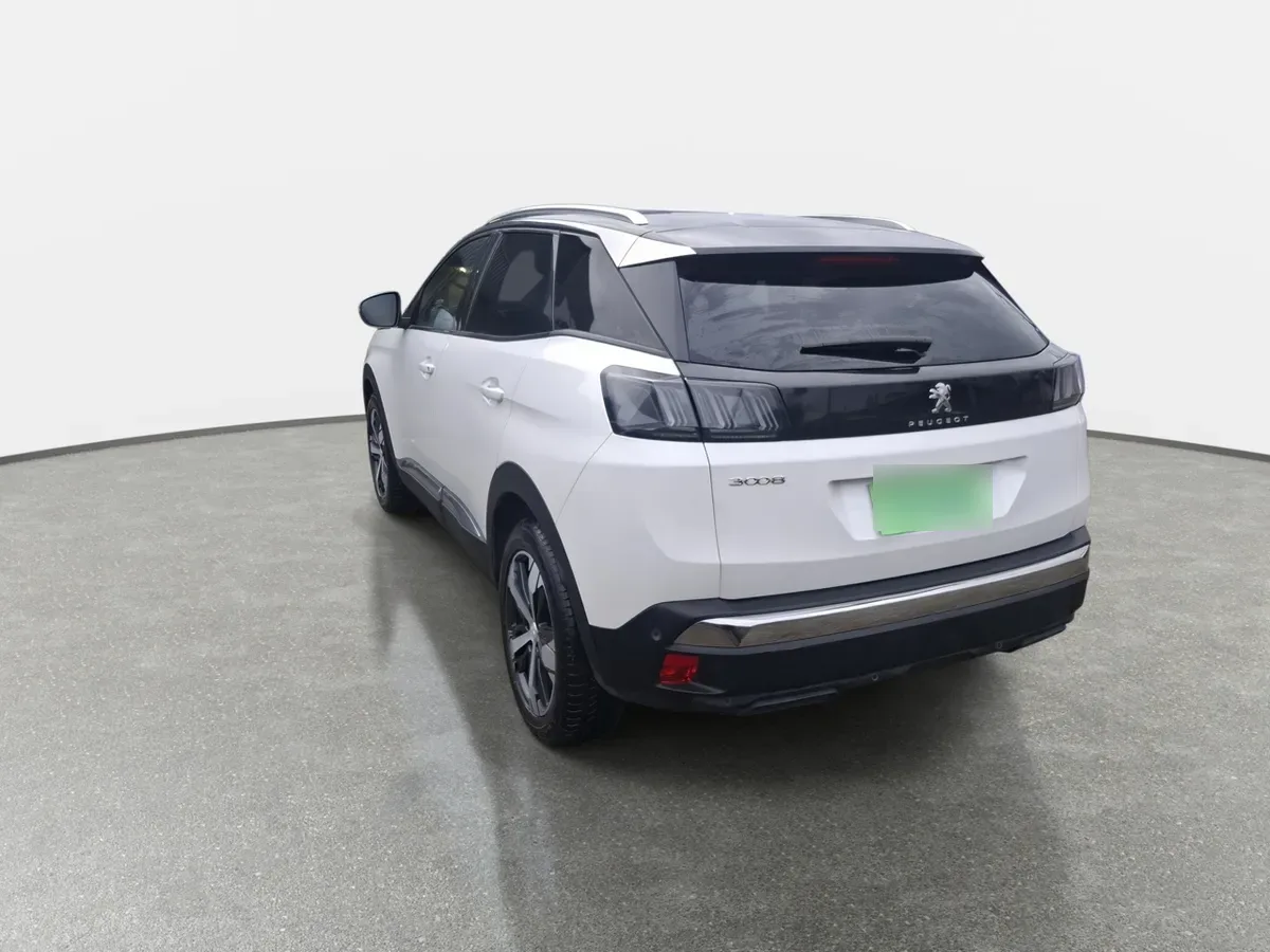 Peugeot 3008 1.5 Allure Pack Bluehdi 130 4x2 Eat8 5p año 2024