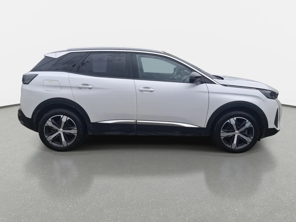 Peugeot 3008 1.5 Allure Pack Bluehdi 130 4x2 Eat8 5p año 2024