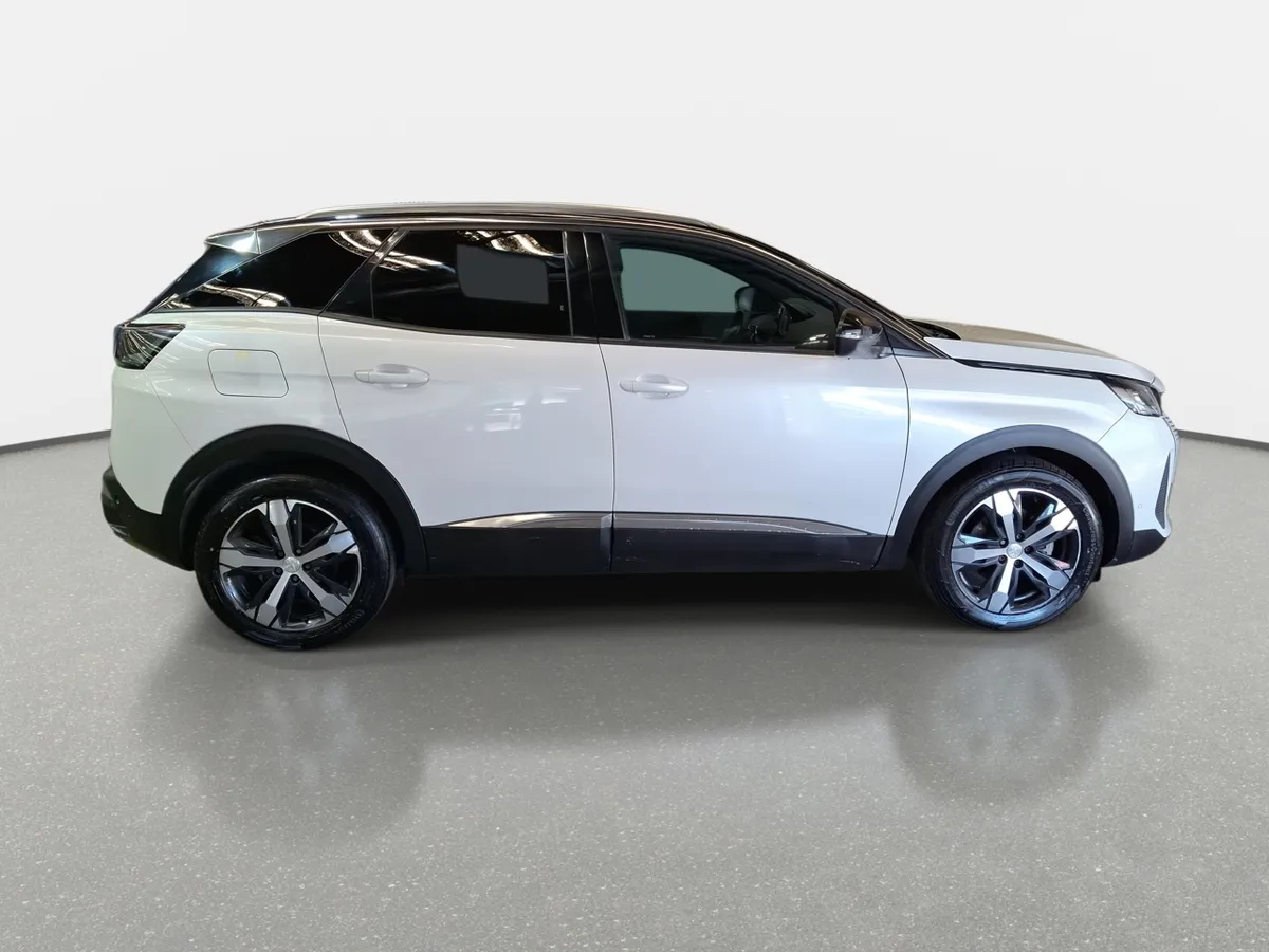 Peugeot 3008 1.5 Allure Pack Bluehdi 130 4x2 Eat8 5p año 2024