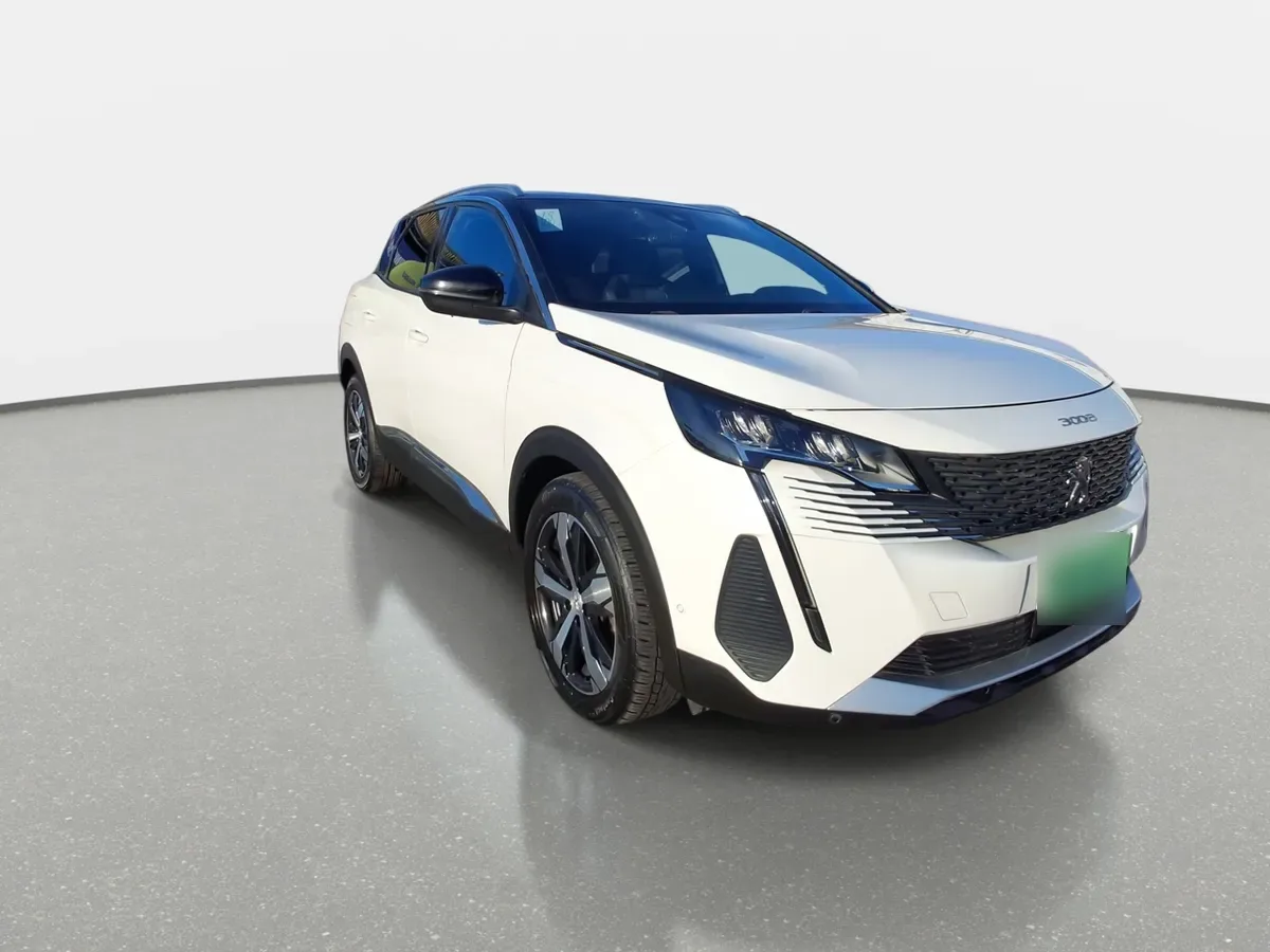 Peugeot 3008 1.5 Allure Pack Bluehdi 130 4x2 Eat8 5p año 2024