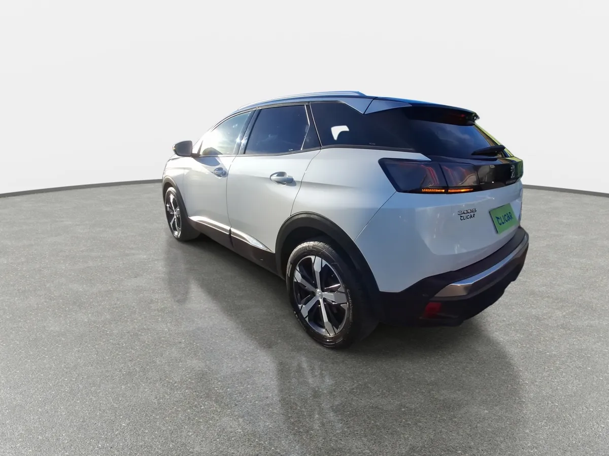Peugeot 3008 1.5 Allure Pack Bluehdi 130 4x2 Eat8 5p año 2024