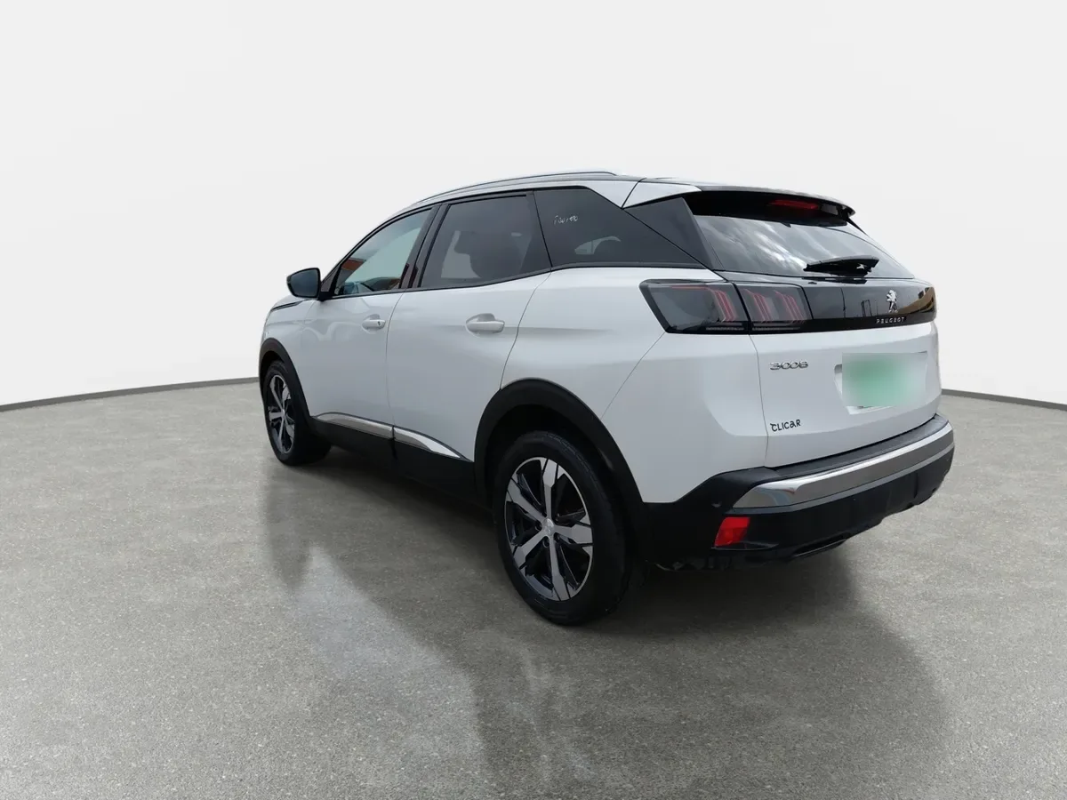 Peugeot 3008 1.5 Allure Pack Bluehdi 130 4x2 Eat8 5p año 2024