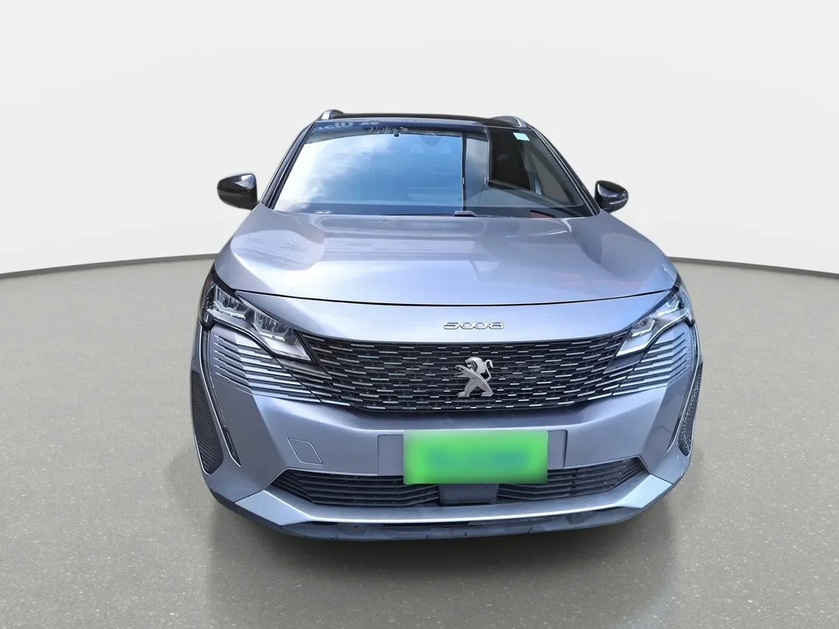 Peugeot 5008 1.5 Allure Pack Bluehdi 130 4x2 Eat8 5p año 2024