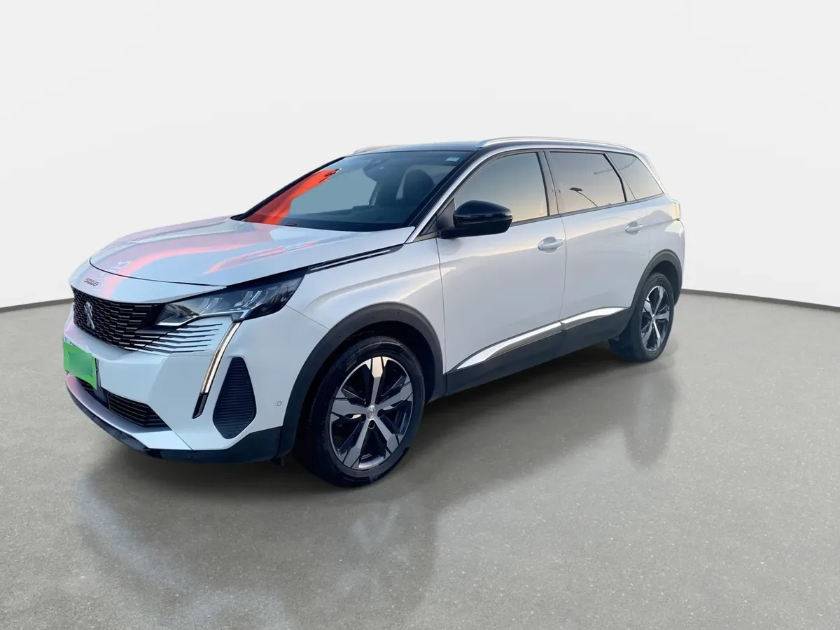 Peugeot 5008 1.5 Allure Pack Bluehdi 130 4x2 Eat8 5p año 2024