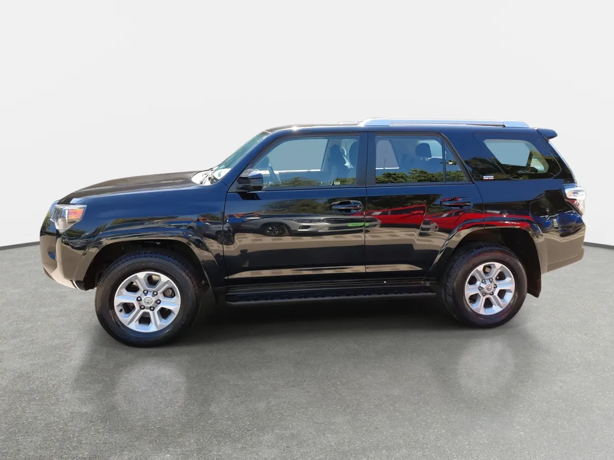 Toyota 4runner 4.0 Sr5 4x2 Control Volante Euro V At 5p año 2022