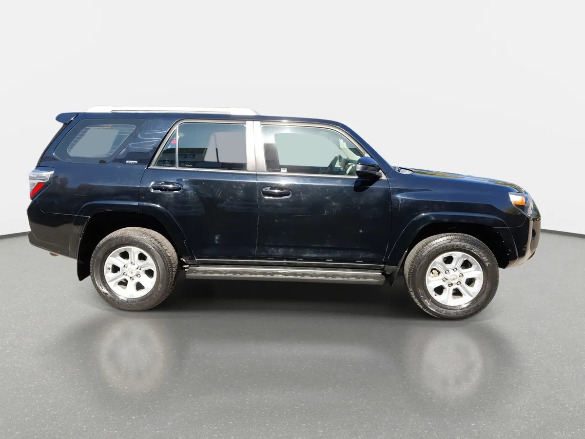 Toyota 4runner 4.0 Sr5 4x2 Control Volante Euro V At 5p año 2022