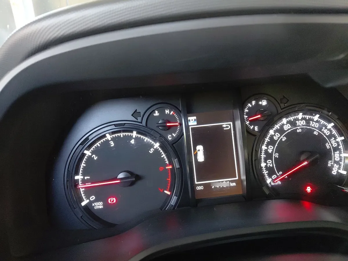 Toyota 4runner 4.0 Sr5 4x2 Control Volante Euro V At 5p año 2022