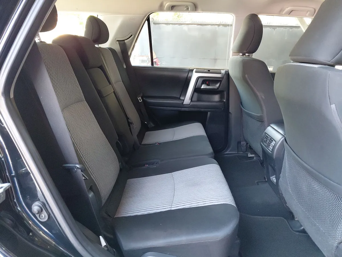 Toyota 4runner 4.0 Sr5 4x2 Control Volante Euro V At 5p año 2022