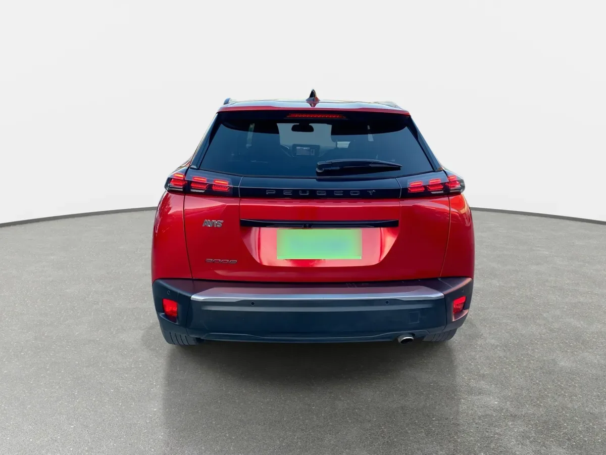 Peugeot 2008 1.5 Allure Pack Bluehdi 130hp Diesel 4x2 Eat8 5p año 2024