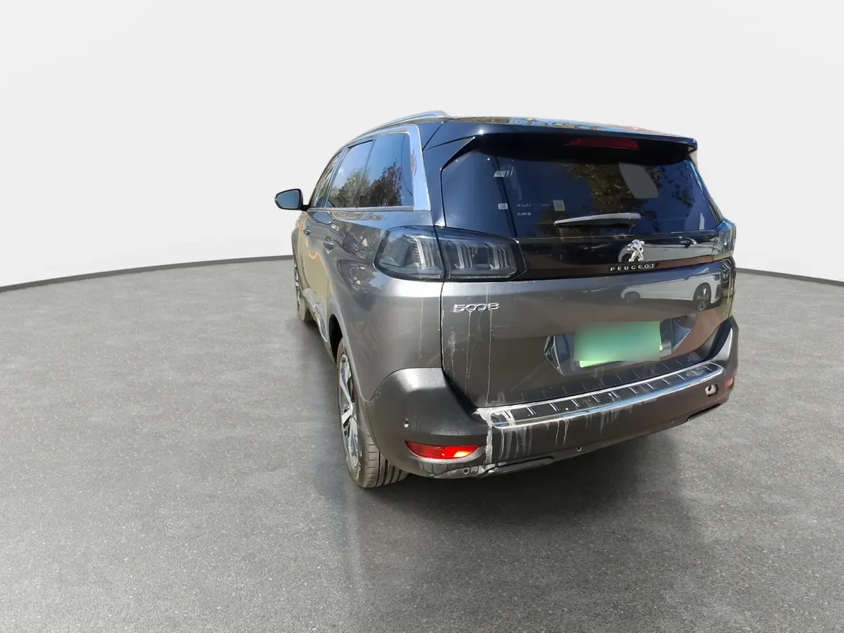 Peugeot 5008 1.5 Allure Pack Bluehdi 130 4x2 Eat8 5p año 2024