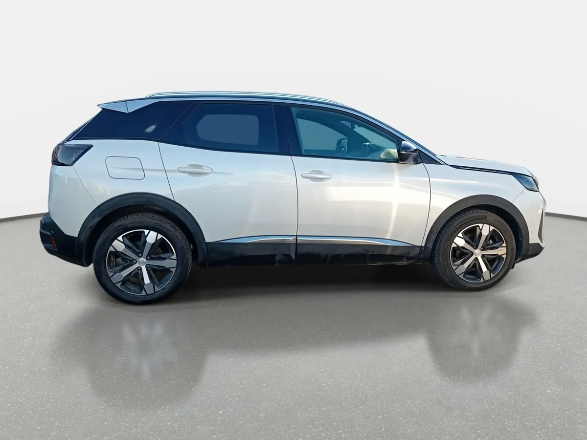Peugeot 3008 1.5 Allure Pack Bluehdi 130 4x2 Eat8 5p año 2024