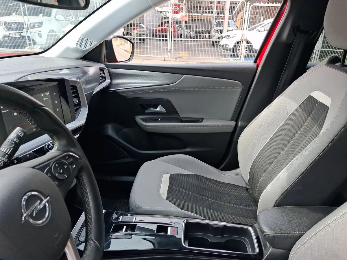 Opel Mokka 1.2t Elegance 4x2 At8 5p año 2024