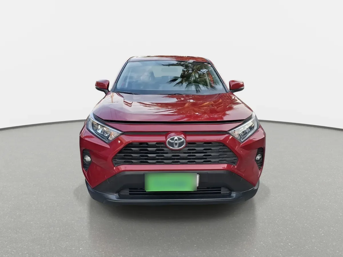 Toyota Rav 4 2.0 Le 4x2 Cvt At 5p año 2024