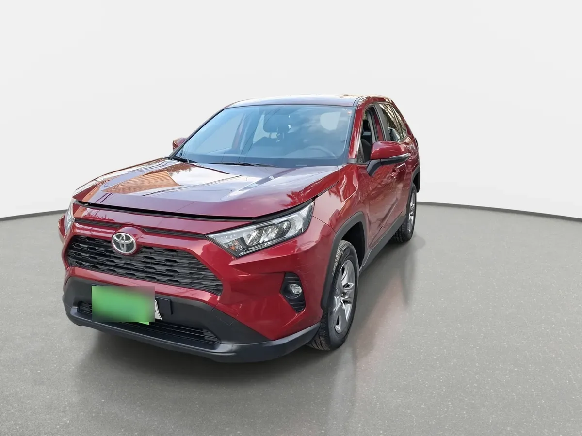 Toyota Rav 4 2.0 Le 4x2 Cvt At 5p año 2024