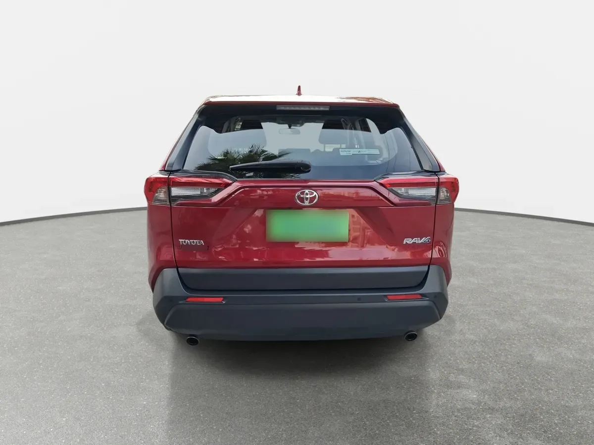 Toyota Rav 4 2.0 Le 4x2 Cvt At 5p año 2024