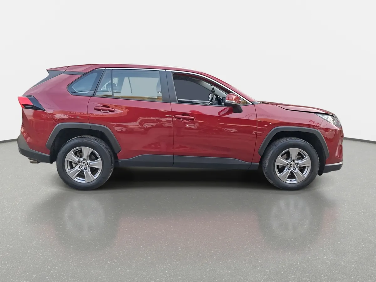 Toyota Rav 4 2.0 Le 4x2 Cvt At 5p año 2024