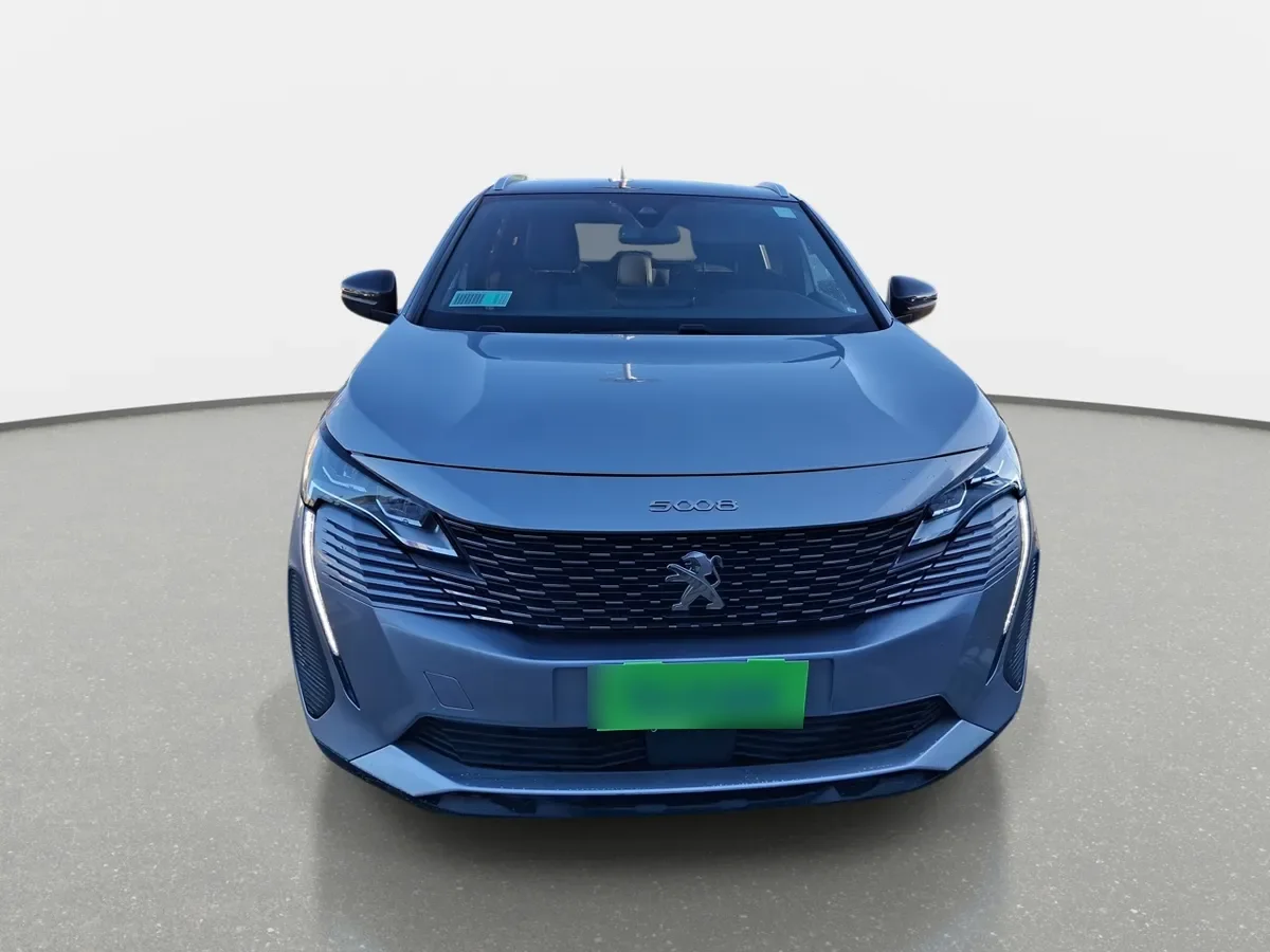 Peugeot 5008 1.5 Allure Pack Bluehdi 130 4x2 Eat8 5p año 2024