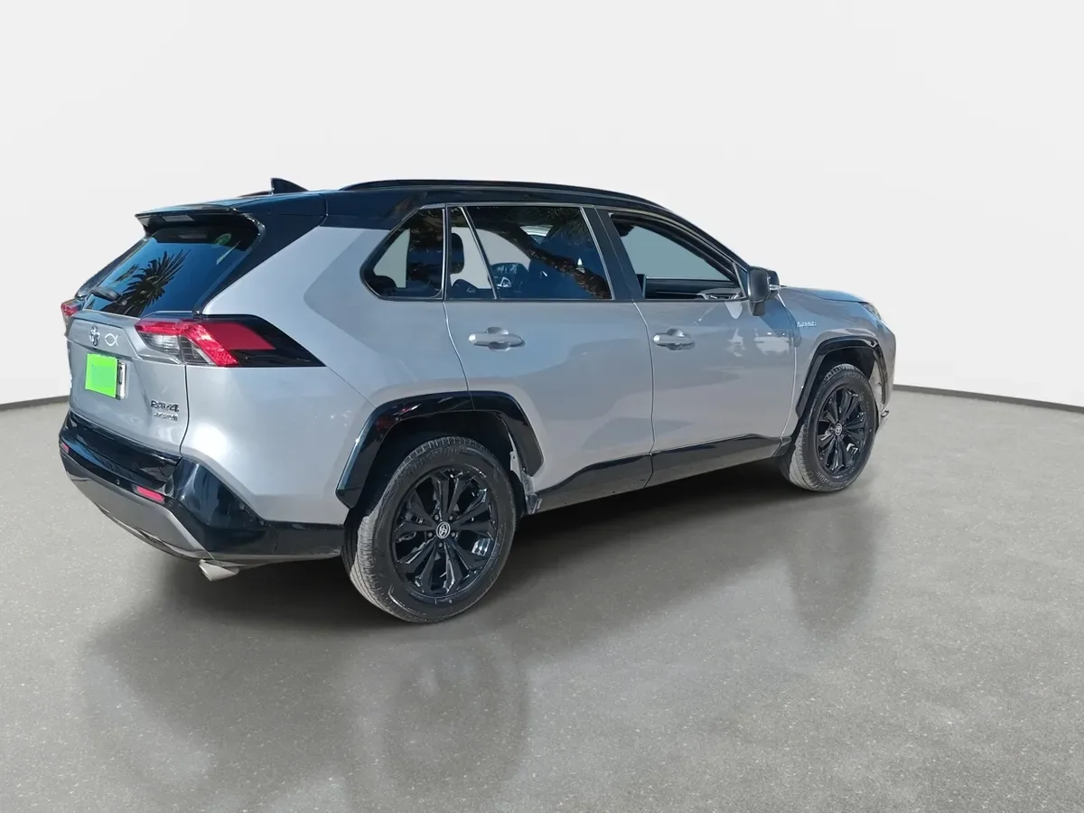 Toyota Rav 4 2.5 Xse Hybrid 4x2 Cvt At 5p año 2025